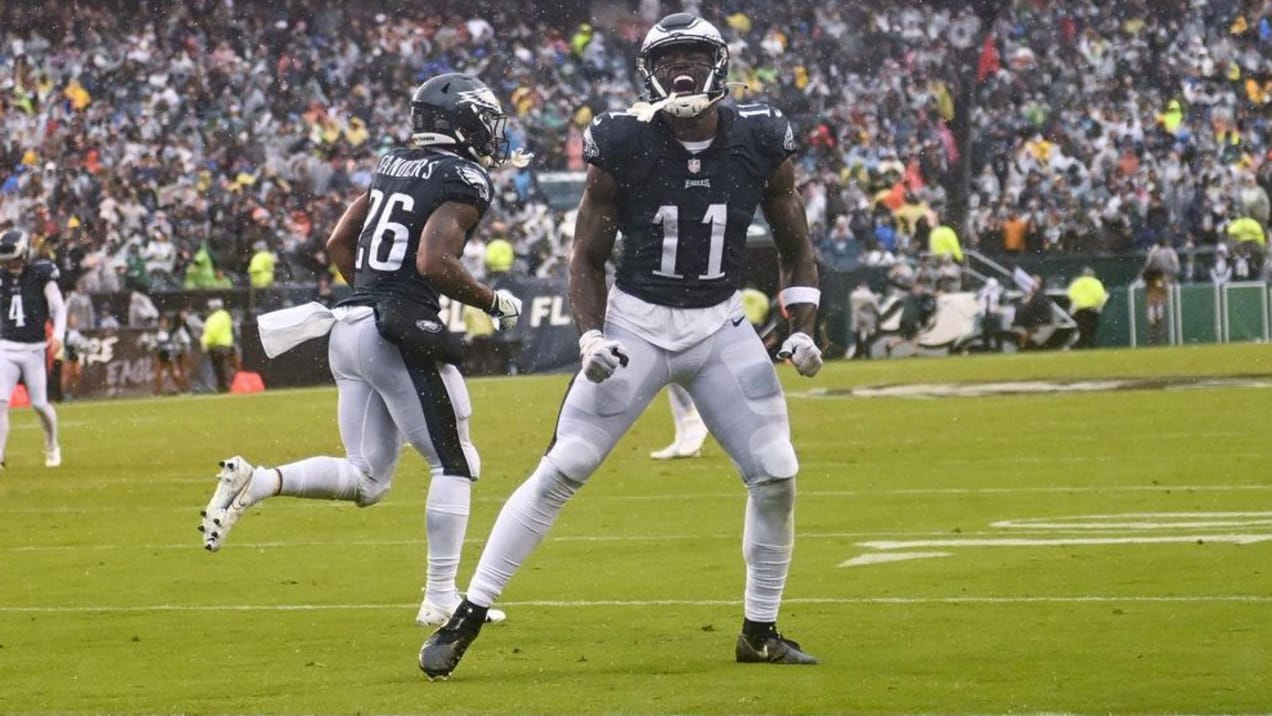 A Very Merry Walkthrough: A.J. Brown Steals Christmas